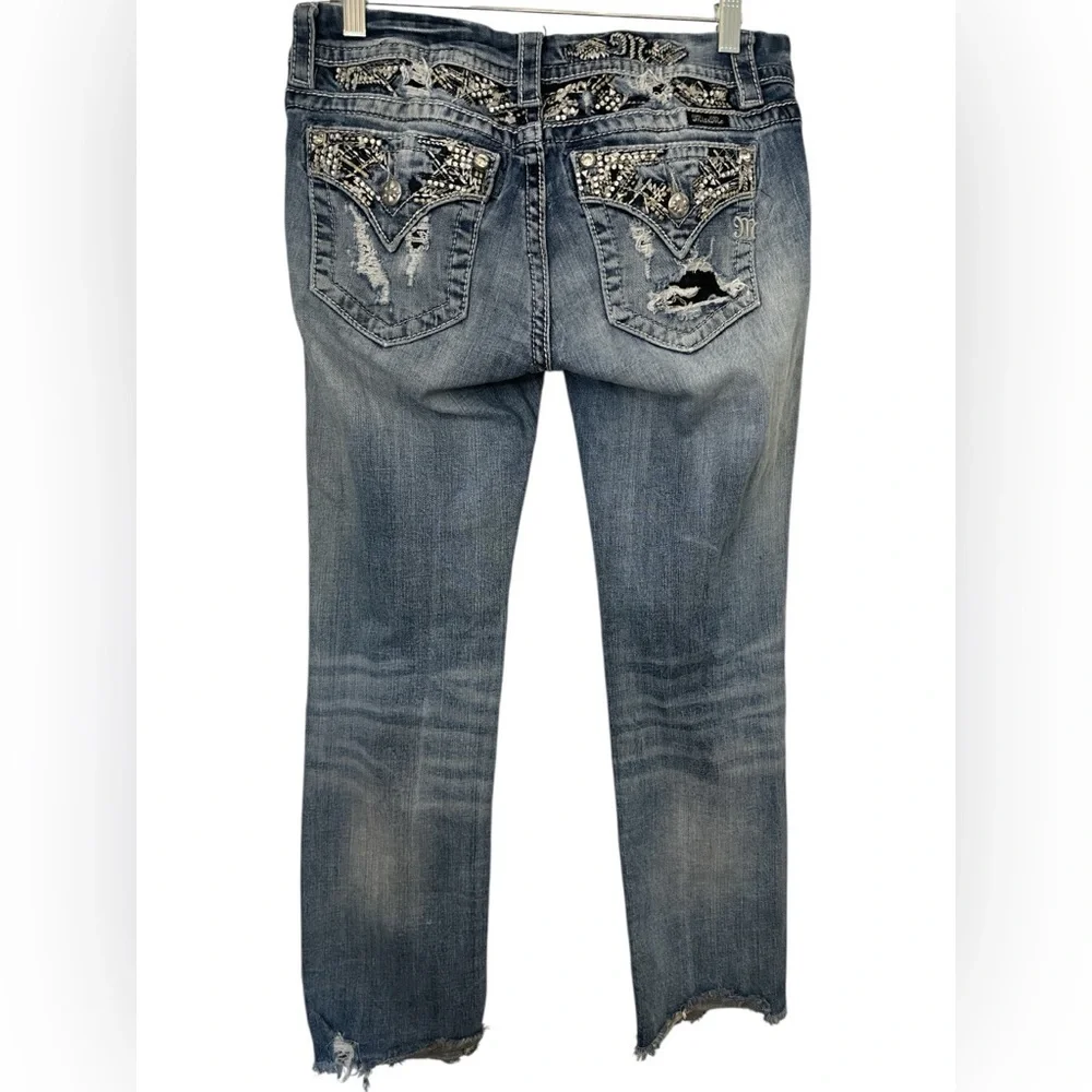 Miss Me Jeans Womens Size 29 Signature Crop Distressed - Picture 2 of 8